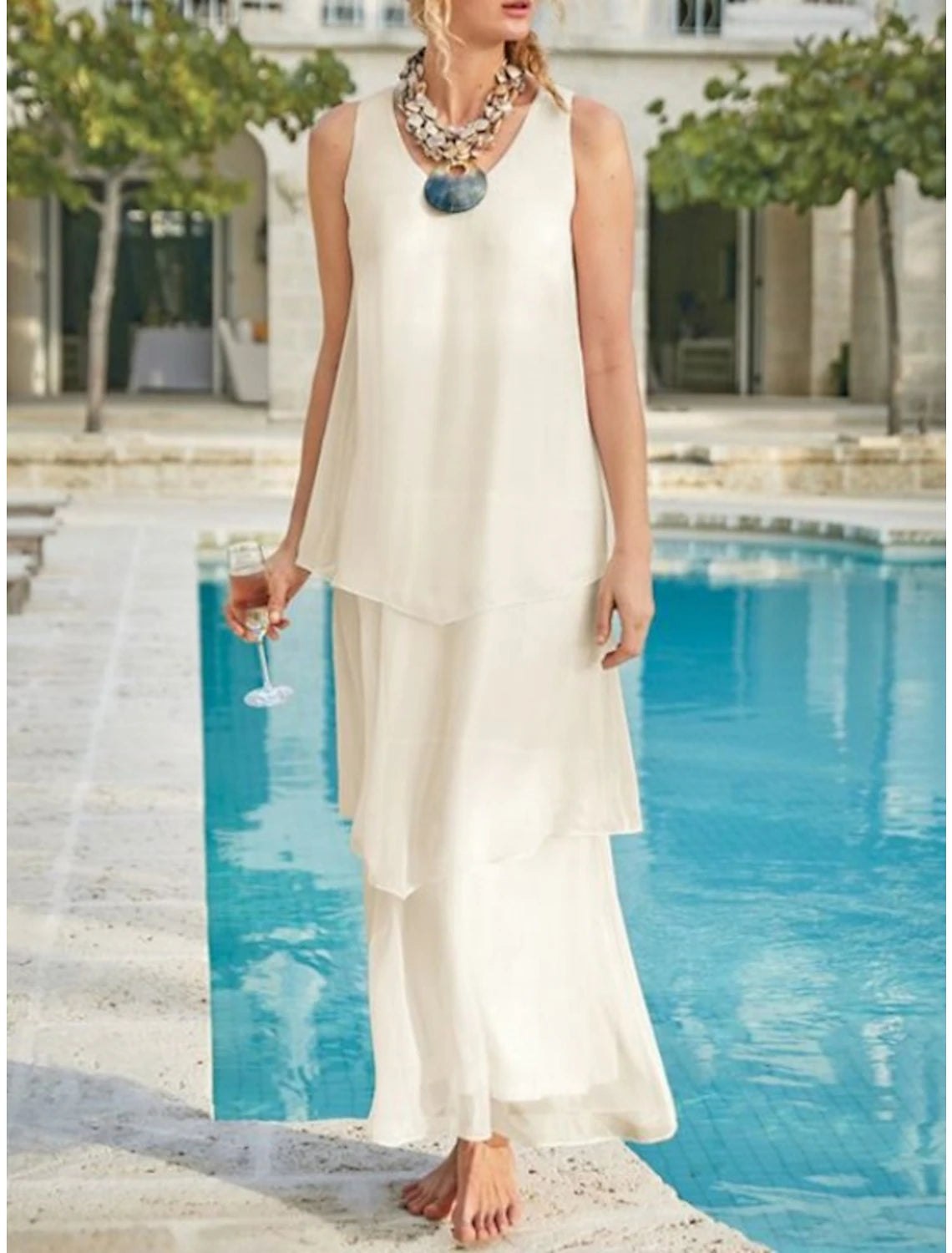 Vestido de madre de la novia con corte en forma de columna, elegante, sencillo, escote en V, largo hasta los tobillos, de gasa, sin mangas, con capa, color liso
